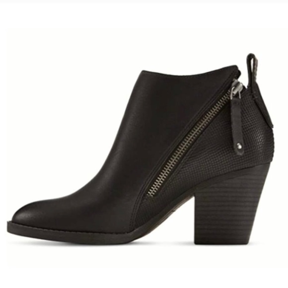DV by Dolce Vita Jameson Double Zipper Bootie - Picture 1 of 6